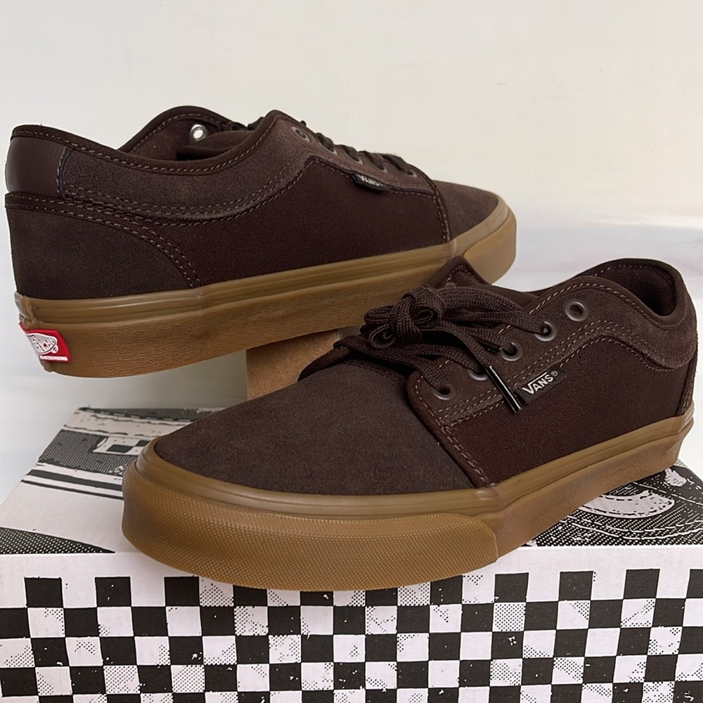 Vans Men’s Skate Chukka Low
Dark Brown/Gum
VN0A4BX4BF3
Sneakers - Picture 9 of 16
